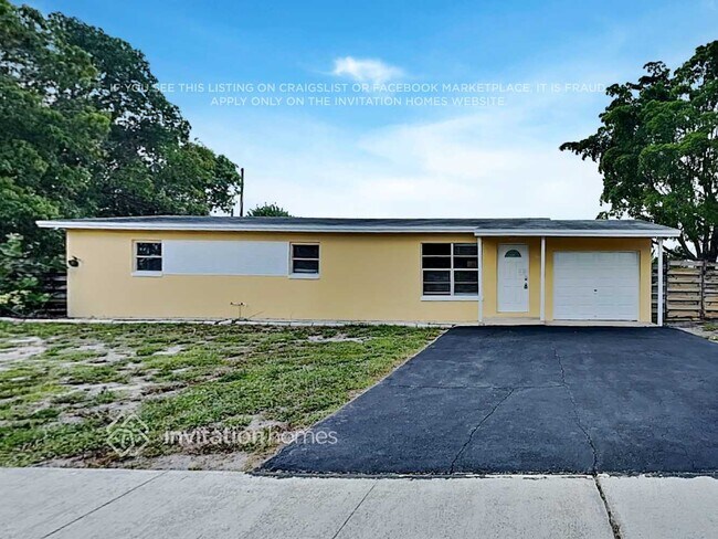 Building Photo - 364 Henthorne Dr