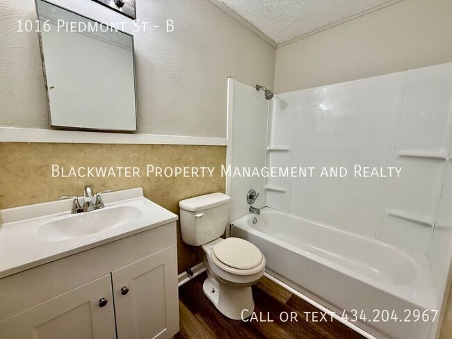 Building Photo - 1016 Piedmont St