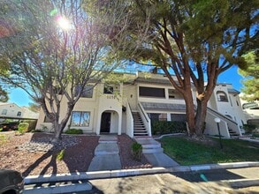 Building Photo - Renovated 2 Bedroom, 2 Bathroom Downstairs...