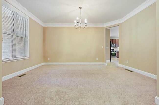 Building Photo - 1010 Chelsey Way
