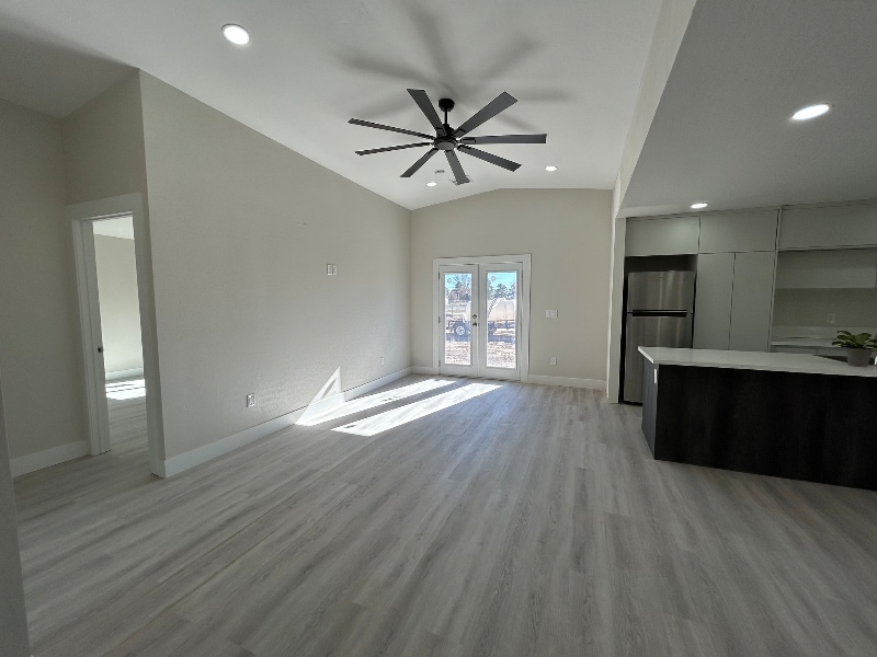 Building Photo - 1541 Laguna St