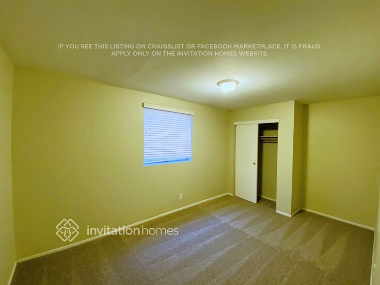 Building Photo - 302 S Quail Ln