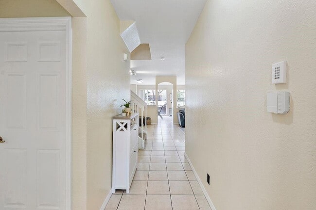 Building Photo - 9090 NW 40th Pl