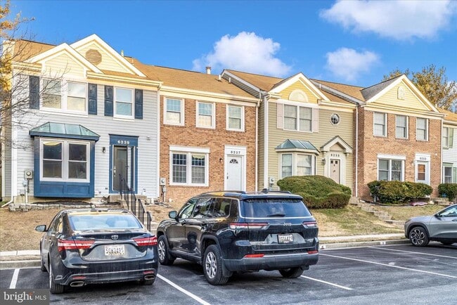 Building Photo - 6237 N Steamboat Way