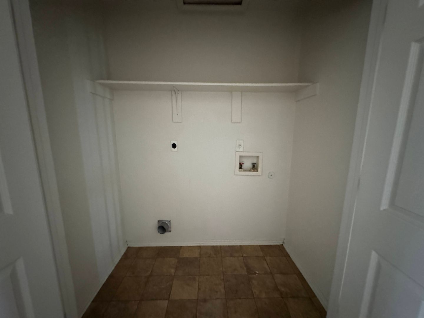 Building Photo - 3301 Toledo Dr