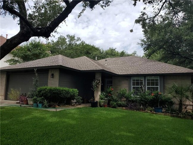 Building Photo - 1809 Dayflower Trce