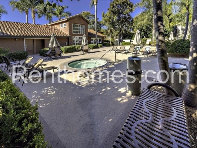 Building Photo - 9929 Azuaga St