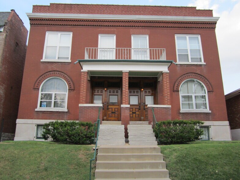 Front - 3913 Flad Ave