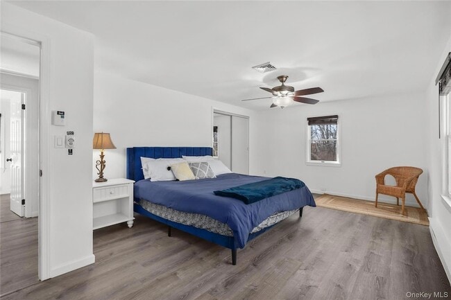 Building Photo - 10 Vernon Dr