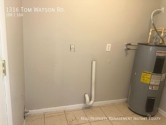 Building Photo - 1316 Tom Watson Rd