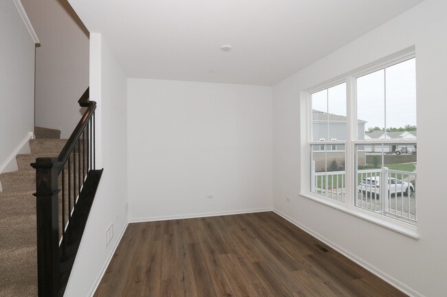 Building Photo - 2244 Stonegate Rd