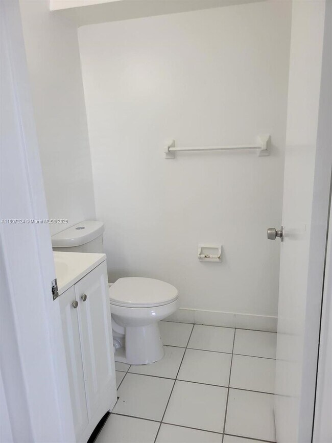 Building Photo - 2500 NW 52nd Ave