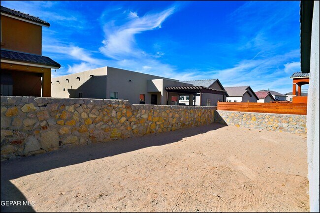 Building Photo - 781 Croxdale St