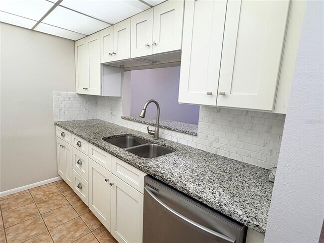 Building Photo - 519 Albee Farm Rd