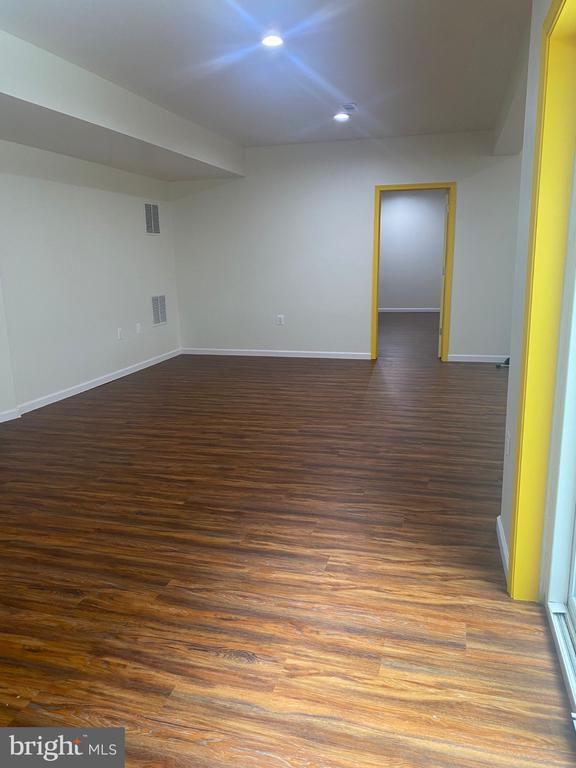 Building Photo - 46938 Colby Ct