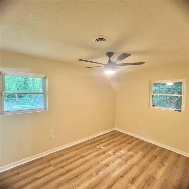 Building Photo - 2466 Madrid Dr