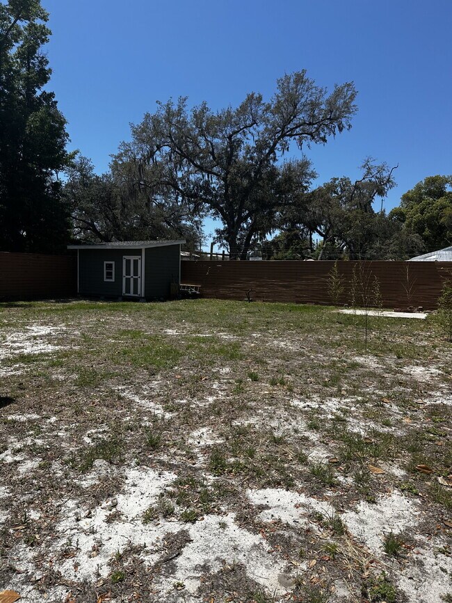 Building Photo - WALK TO ST. ANDREWS MARINA, RESTAURANTS, BARS AND FARMERS MARKET.... you will LOVE this LOCATION!