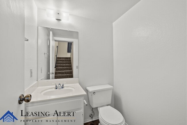 Building Photo - 27614 Nugget Dr