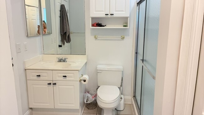 Building Photo - Myrtlewood condo, 2BR
