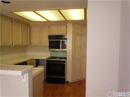 Building Photo - 2340 Paseo Circulo
