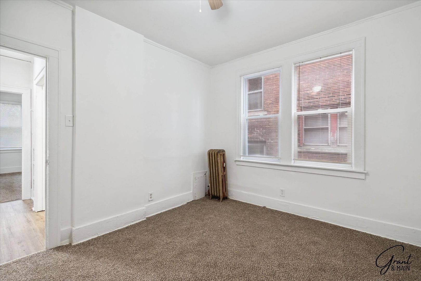 Building Photo - 2433/2435 Pasadena St. -  Missouri Residential Rentals LLC