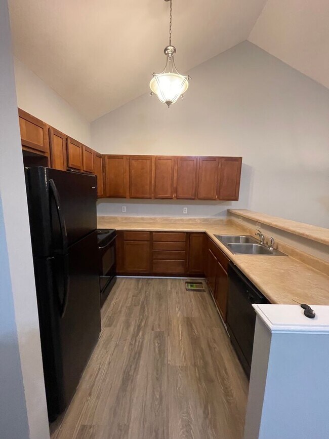 Building Photo - 7920 Ellisville Ln