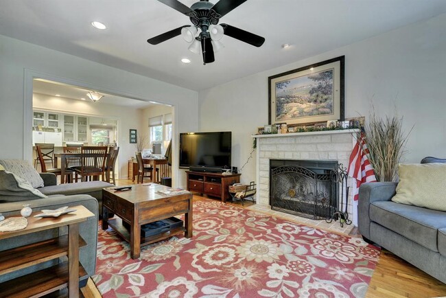 Building Photo - 4108 Sinclair Ave