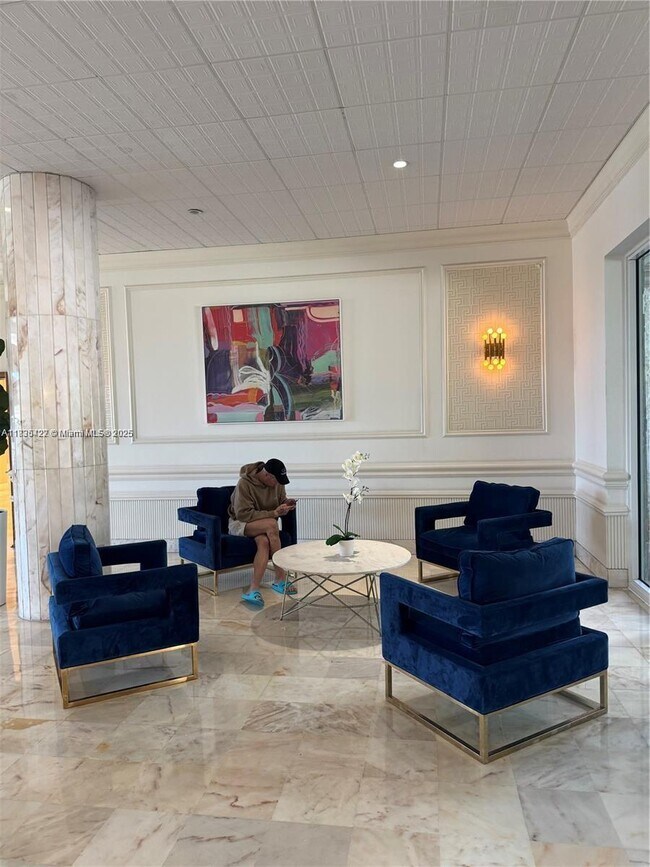 Building Photo - 5750 Collins Ave