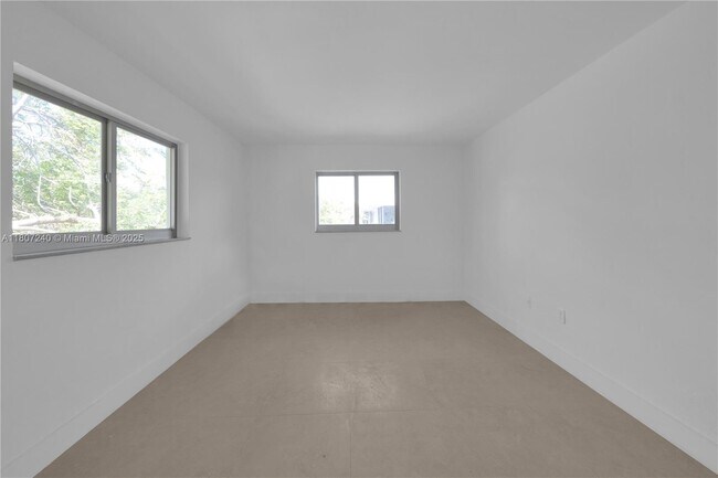 Building Photo - 251 Galen Dr
