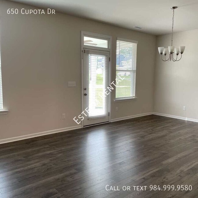 Building Photo - 650 Cupota Dr