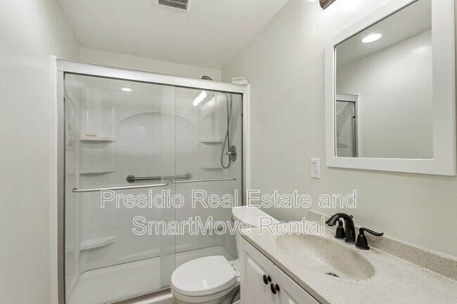 Building Photo - 6924 Chippewa Dr