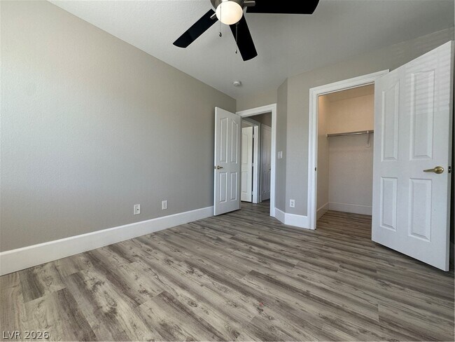 Building Photo - 2176 Low Creek Ct