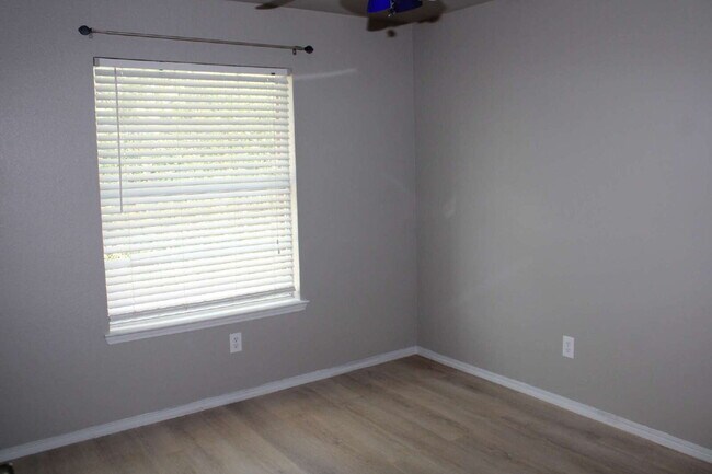 Building Photo - 1608 Broadmore, Allen, TX.