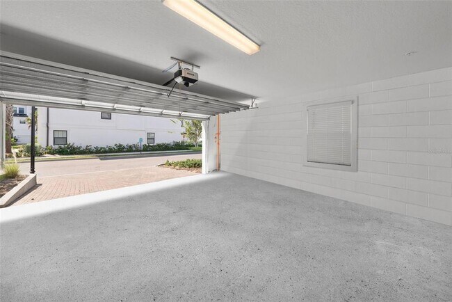 Building Photo - 5351 Bridge St