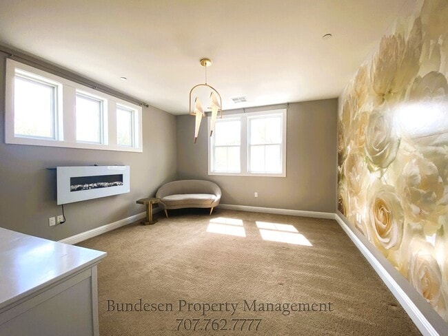 Building Photo - 1581 Cali Ln