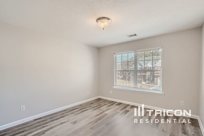 Building Photo - 881 Ashton Park Dr SE