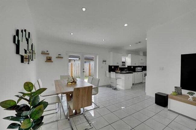 Building Photo - 17255 NW 72nd Ct