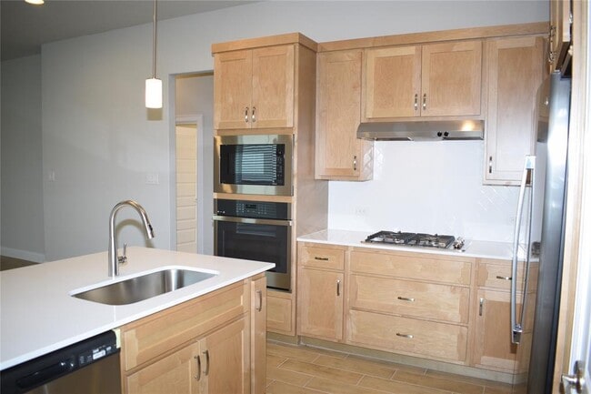 Building Photo - 2605 Sam Bass Rd