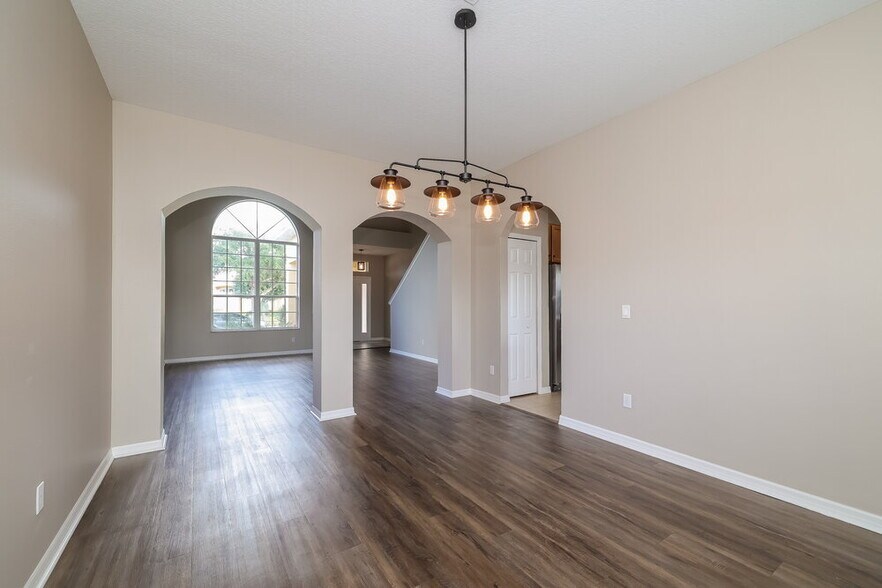 Building Photo - 2840 Sweetspire Cir
