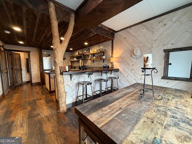 Building Photo - 85 Dixieland Ln