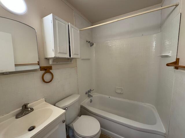 Building Photo - 110 Kenmont St