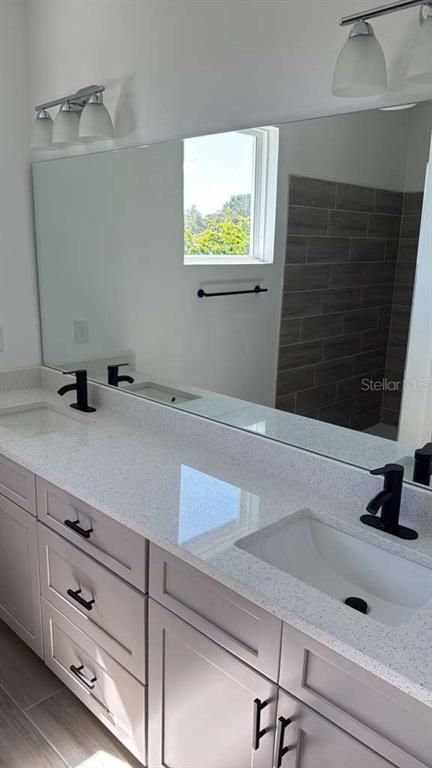 Building Photo - 2827 SW 137th Ln