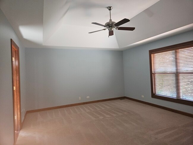 Building Photo - 733 Woodbury Ct