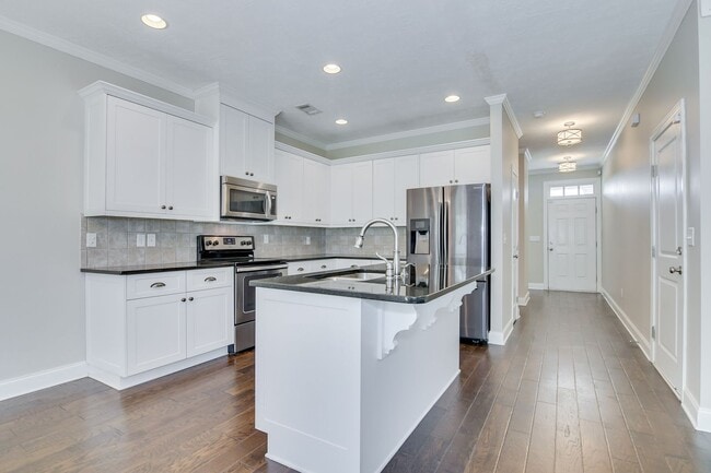 Building Photo - 407 Brantley Cove Cir