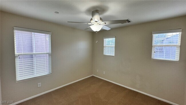 Building Photo - 3173 Color Palette Ave