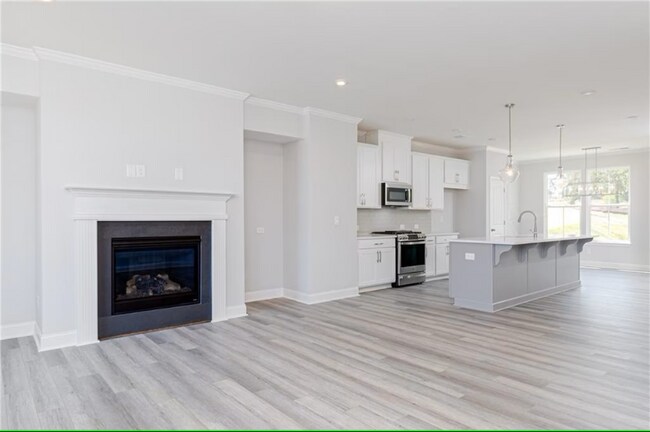 Building Photo - 504 Hardy Dr