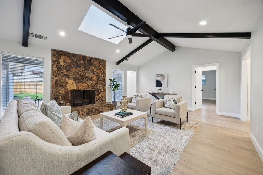 Building Photo - 3413 Parkhaven Dr