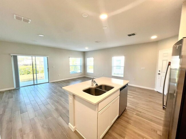 Building Photo - 2778 Narcoossee Cmns Wy