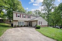Building Photo - 5 Bedroom 2.5 Bath Single Home in Lafayette Hill, PA!
