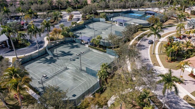 Building Photo - 2675 Clipper Cir